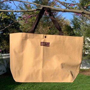 Water Resistant On the Go Tote Bag NWOT